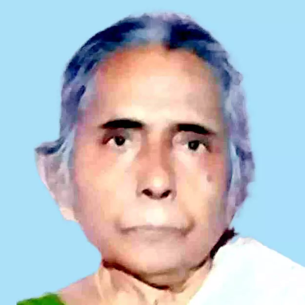 സു​ഭ​ദ്ര അ​മ്മ