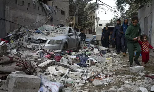 ഗ​സ്സ ആ​​ശു​​പ​​ത്രി​​യി​​ൽ 21 പേ​​രെ വെ​​ടി​​വെ​​ച്ചു കൊ​​ന്നു