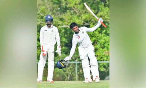 സ​ചി​ൻ ബേ​ബി​യു​ടെ ബാ​റ്റി​ങ്