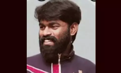 കൊച്ചിയിൽ മരിച്ച യുവാവിന്റെ മൃതദേഹം പൊലീസ് കാവലിൽ സംസ്‌കരിച്ചു