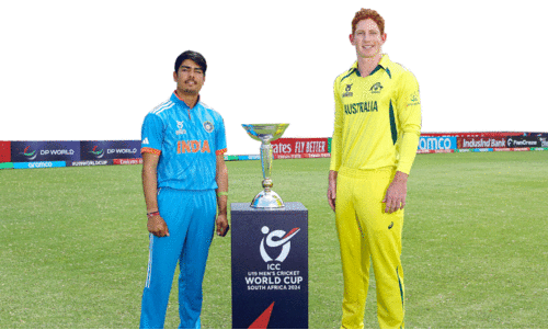 അ​ണ്ട​ർ 19 ലോ​ക​ കിരീടവുമായി ഇന്ത്യൻ നായകൻ ഉദയ് സഹാറനും ആസ്ട്രേലിയൻ ക്യാപ്റ്റൻ ഹ്യൂ ​വെ​യ്‌​ബ്‌​ജെ​നും