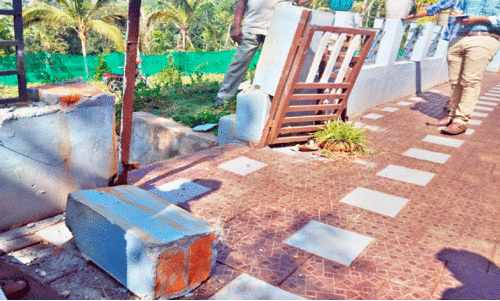 എട്ടര ലക്ഷം മനുഷ്യജീവന് വിലയില്ലേ? എട്ടര ലക്ഷം മനുഷ്യജീവന് വിലയില്ലേ?