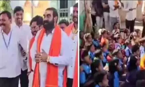 രക്ഷിതാക്കൾ വോട്ട് ചെയ്യാൻ തയാറായില്ലെങ്കിൽ രണ്ടുദിവസം പട്ടിണി കിടക്കണം; മഹാരാഷ്ട്രയിൽ സ്കൂൾ വിദ്യാർഥികളെ തെരഞ്ഞെടുപ്പ് പ്രചാരണത്തിന് ഉപയോഗിച്ച ശിവസേന നേതാവ് വെട്ടിൽ