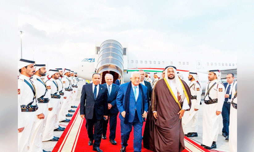 ഫലസ്തീൻ പ്രസിഡന്റ് മഹ്മൂദ് അബ്ബാസിനെ ദോഹ ഹമദ് വിമാനത്താവളത്തിൽ സ്വീകരിക്കുന്നു ഫലസ്തീൻ പ്രസിഡന്റ് മഹ്മൂദ് അബ്ബാസിനെ ദോഹ ഹമദ് വിമാനത്താവളത്തിൽ സ്വീകരിക്കുന്നു