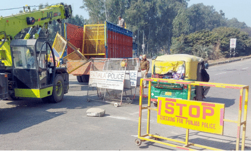 രണ്ടാം കർഷകസമരം നാളെ; അനുനയവും പ്രതിരോധവും