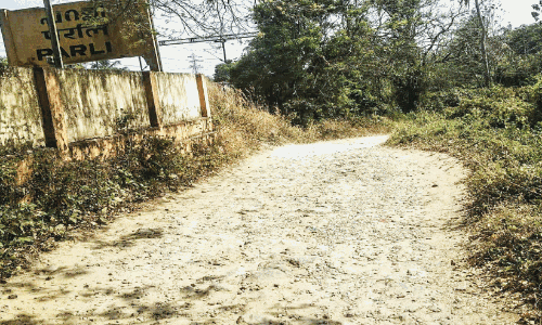 റെയിൽവേ അനുമതി നൽകിയില്ല;  പറളി-ആറുപുഴ റോഡിൽ ദുരിതയാത്ര