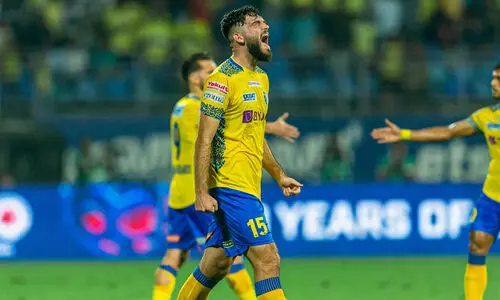 കളി മറന്ന് ബ്ലാസ്റ്റേഴ്സ്; കൊച്ചിയിൽ സീസണിലെ ആദ്യ തോൽവി; പഞ്ചാബിന്‍റെ ജയം 3-1ന്