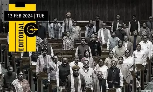 പിരിഞ്ഞ പതിനേഴാം സഭയും ശോഷിക്കുന്ന ജനാധിപത്യവും