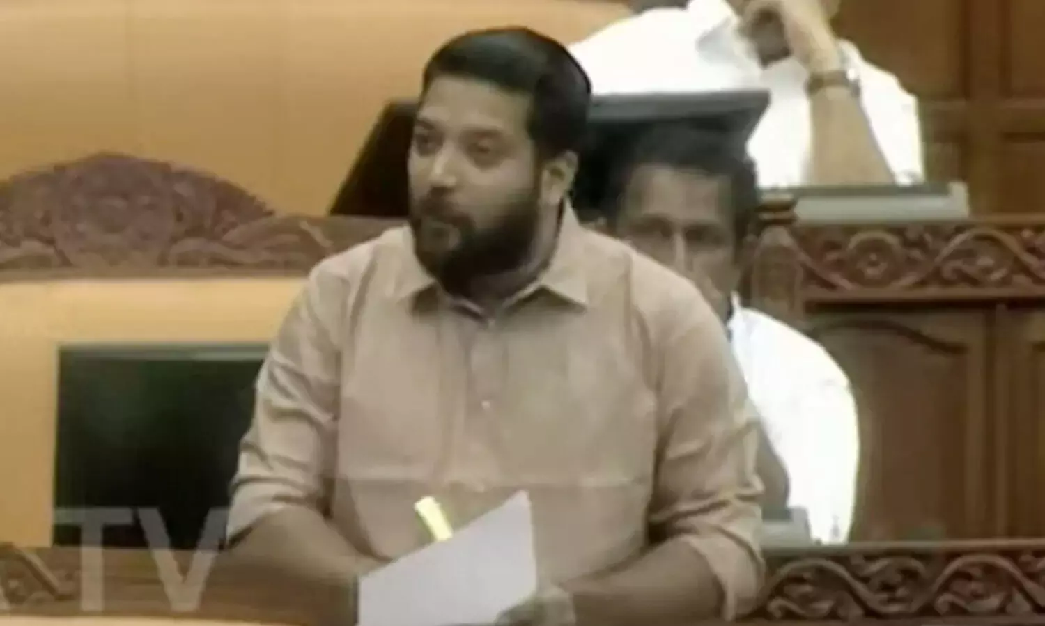 സംസ്ഥാനത്ത് മുഖ്യമന്ത്രിക്കൊഴികെ ബാക്കിയുള്ളതിനെല്ലാം കനത്ത വില -ഷാഫി പറമ്പിൽ