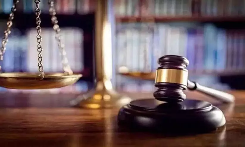 പണാപഹരണം നടത്തിയതിന് മുൻ പഞ്ചായത്ത് സെക്രട്ടറിക്ക് 10 വർഷം കഠിന തടവിന് പണാപഹരണം നടത്തിയതിന് മുൻ പഞ്ചായത്ത് സെക്രട്ടറിക്ക് 10 വർഷം കഠിന തടവിന്