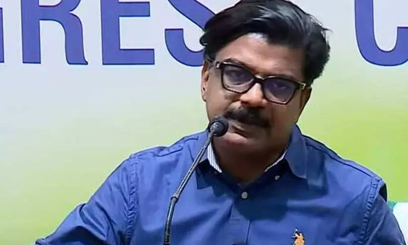 മാസപ്പടിയിലെ യഥാർഥ കുറ്റവാളി മുഖ്യമന്ത്രി; സി.എം.ആർ.എല്ലിന് ഖനന അനുമതി ലഭിക്കാൻ ഇടപെട്ടെന്നും മാത്യു കുഴൽനാടൻ മാസപ്പടിയിലെ യഥാർഥ കുറ്റവാളി മുഖ്യമന്ത്രി; സി.എം.ആർ.എല്ലിന് ഖനന അനുമതി ലഭിക്കാൻ ഇടപെട്ടെന്നും മാത്യു കുഴൽനാടൻ