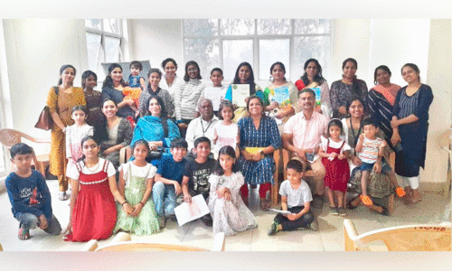 മ​ല​യാ​ളം മി​ഷ​ൻ ക​ർ​ണാ​ട​ക  മാ​തൃ​ക ക്ലാ​സ് ന​ട​ത്തി