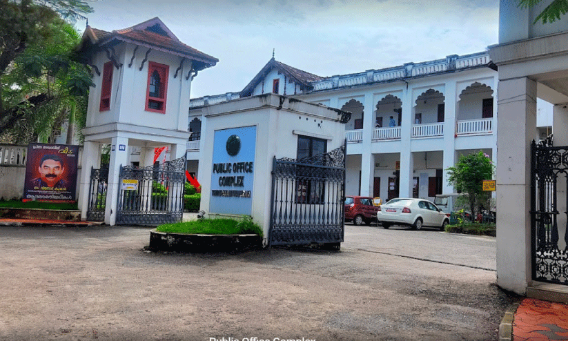 ഫയൽ മോഷണവും കള്ള അവധിയും ഇവിടെ പതിവ് ഫയൽ മോഷണവും കള്ള അവധിയും ഇവിടെ പതിവ്