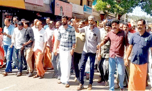 പ്രതിഷേധച്ചൂടിൽ മനഃസാക്ഷി ഹർത്താൽ പ്രതിഷേധച്ചൂടിൽ മനഃസാക്ഷി ഹർത്താൽ