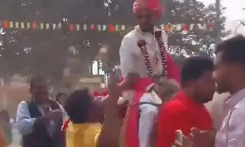 ഗുജറാത്തിൽ വിവാഹ ദിവസം കുതിരപ്പുറത്ത് കയറിയതിന് ദലിത് വരനെ കരണത്തടിച്ചു