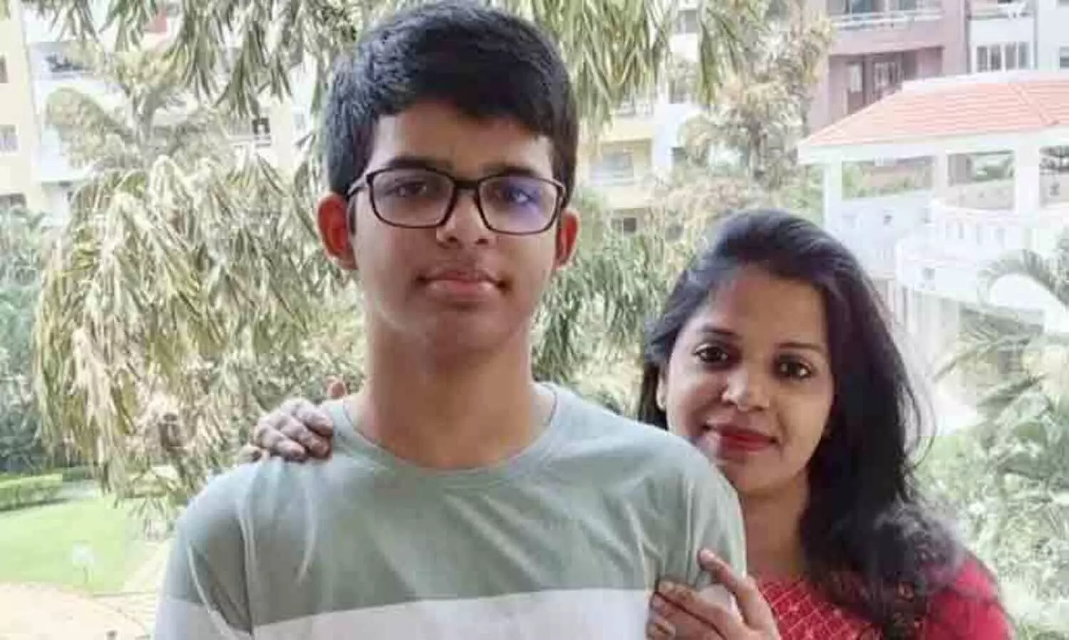 അമ്മയോട് സംസാരിച്ചും ബാഡ്മിന്റൺ കളിച്ചും സമ്മർദമകറ്റി; ജെ.ഇ.ഇ പരീക്ഷയിൽ ഉന്നത സ്കോർ നേടിയ ആദിത്യ കുമാർ പറയുന്നു