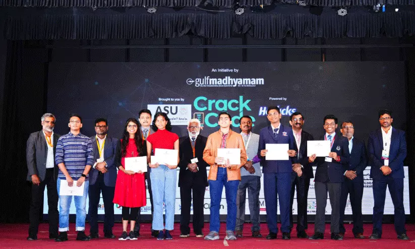 പി.എം ഫൗണ്ടേഷൻ ടാലന്റ് സെർച് പരീക്ഷ വിജയികൾ അവാർഡ് ഏറ്റുവാങ്ങി പി.എം ഫൗണ്ടേഷൻ ടാലന്റ് സെർച് പരീക്ഷ വിജയികൾ അവാർഡ് ഏറ്റുവാങ്ങി