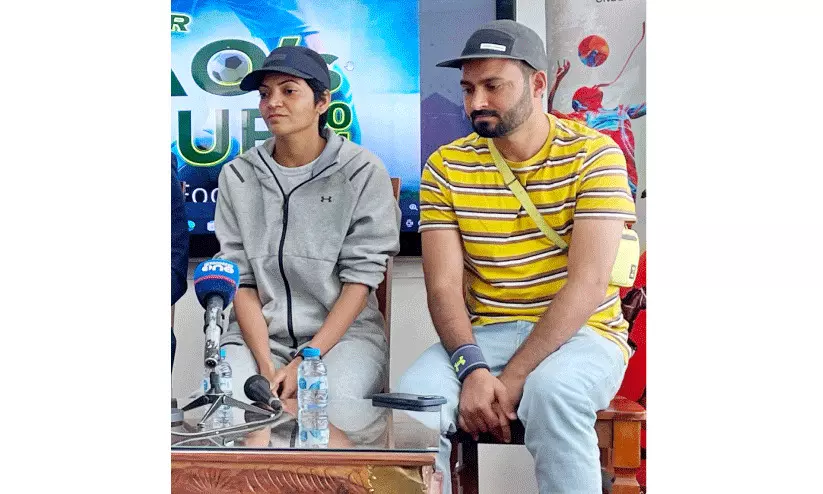 ഖത്തർ ഓടിത്തീർക്കാൻ സൂഫിയ വീണ്ടുമെത്തി ഖത്തർ ഓടിത്തീർക്കാൻ സൂഫിയ വീണ്ടുമെത്തി