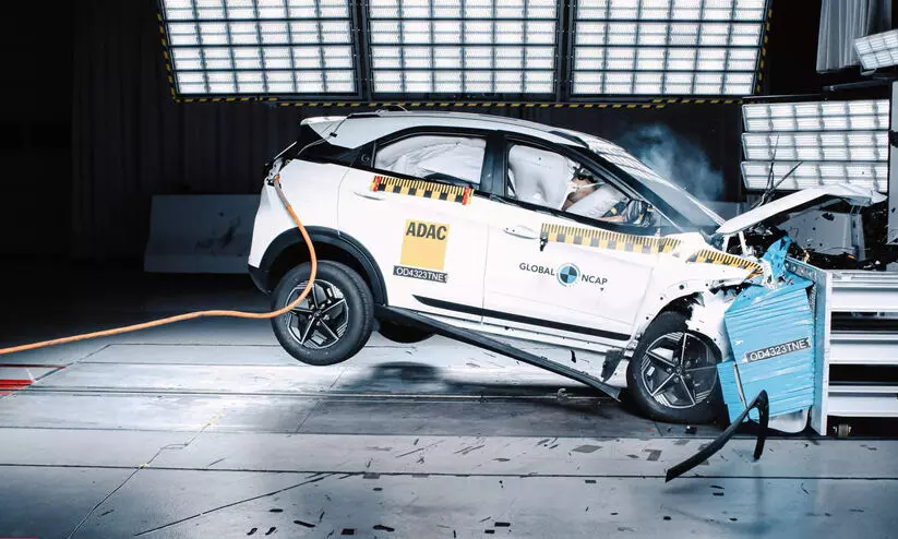 ടാറ്റ നെക്സണിന്‍റെ ക്രാഷ് ടെസ്റ്റ് ഫലം പുറത്ത്; മാരുതി ഇതുവല്ലതും കാണുന്നുണ്ടോ?