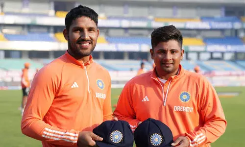 രാ​ജ്കോ​ട്ടിൽ ഇന്ത്യ ബാറ്റിങ് തിരഞ്ഞെടുത്തു; സർ​ഫ​റാ​സ് ഖാ​നും ധ്രു​വ് ജു​റെലിനും അരങ്ങേറ്റം; സിറാജും ജദേജയും തിരിച്ചെത്തി