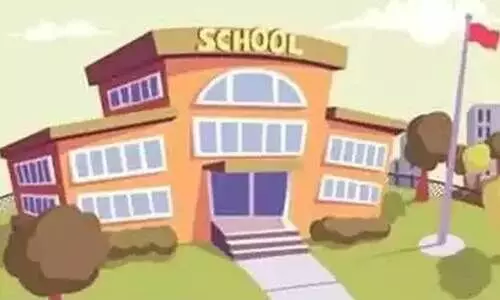 ബി.​ജെ.​പി​യു​ടെ താ​ള​ത്തി​നൊ​ത്ത് തു​ള്ളി​; വി​ദ്യാ​ഭ്യാ​സ ഉ​പ​ഡ​യ​റ​ക്ട​റെ സ്ഥ​ലം​മാ​റ്റി