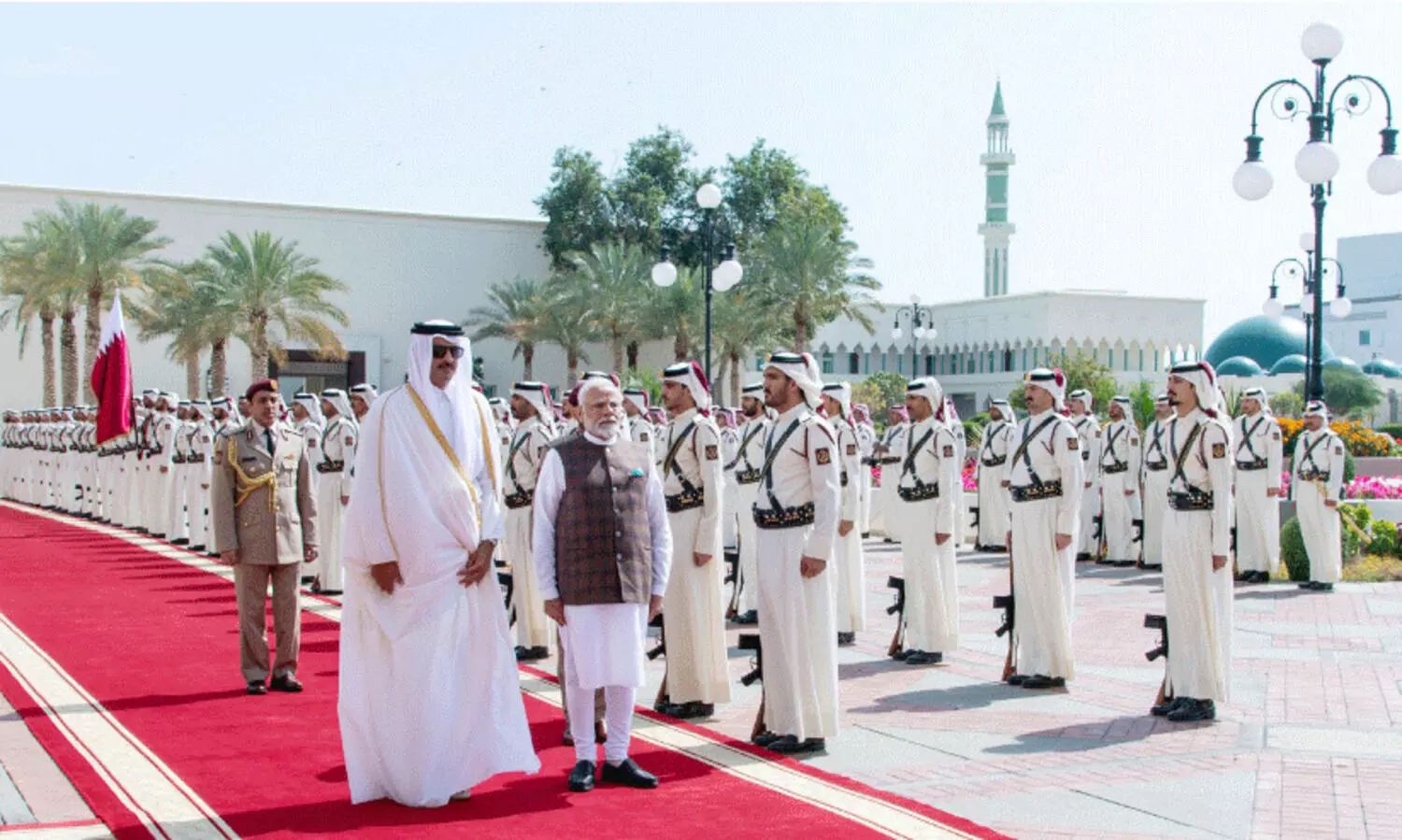 മോദിക്ക് ഊഷ്മള വരവേൽപ്; ഖത്തർ അമീറുമായി കൂടിക്കാഴ്ച നടത്തി