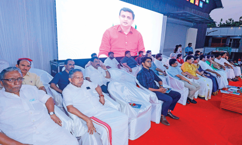 കെ.ടി.ഡി.സി മണ്ണാര്‍ക്കാട് ആഹാര്‍ പ്രവര്‍ത്തനം തുടങ്ങി