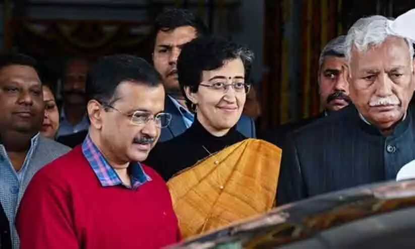 ഇ.ഡി വേട്ടക്കിടെ കരുത്തു തെളിയിക്കാൻ വിശ്വാസ വോട്ട് തേടാനൊരുങ്ങി കെജ്രിവാൾ ഇ.ഡി വേട്ടക്കിടെ കരുത്തു തെളിയിക്കാൻ വിശ്വാസ വോട്ട് തേടാനൊരുങ്ങി കെജ്രിവാൾ