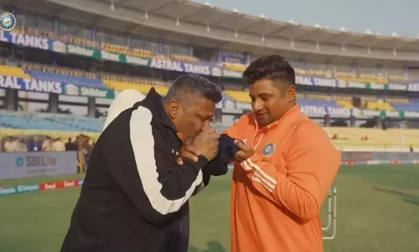 സ്വീകരിക്കുമെങ്കില്‍ എനിക്കൊരു ബഹുമതിയാകും! സർഫറാസിന്‍റെ പിതാവിന് താർ സമ്മാനിക്കുമെന്ന് ആനന്ദ് മഹീന്ദ്ര -പോസ്റ്റ് വൈറൽ