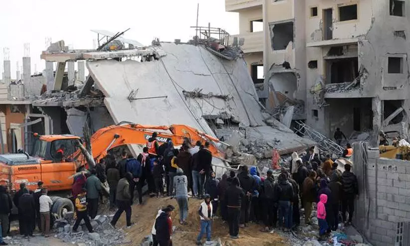 ഫലസ്തീനികളെ ഗസ്സയിൽ നിന്ന് ആട്ടിപ്പായിക്കാൻ ഗൂഢാലോചന? ഫലസ്തീനികളെ ഗസ്സയിൽ നിന്ന് ആട്ടിപ്പായിക്കാൻ ഗൂഢാലോചന?