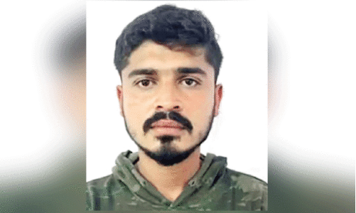 സ്ത്രീ​യോ​ട് അ​ഞ്ചു​ല​ക്ഷം ആ​വ​ശ്യ​പ്പെ​ട്ട് ബം​ഗ​ളൂ​രു ജ​യി​ലി​ൽ​നി​ന്ന് ത​ട​വു​കാ​ര​ൻ