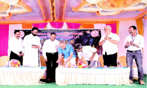 തു​മ​കൂ​റു കേ​ര​ള സ​മാ​ജം ക​മ്യൂ​ണി​റ്റി ഹാ​ളി​ന് 25 ല​ക്ഷം