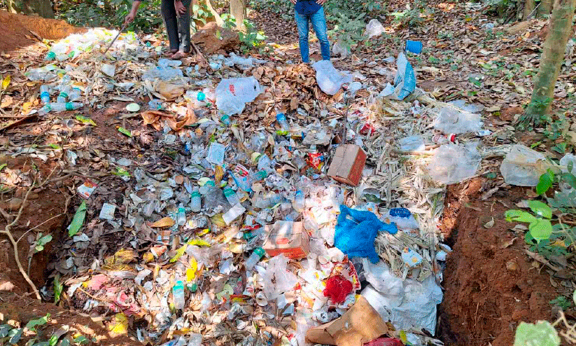 garbage dump garbage dump