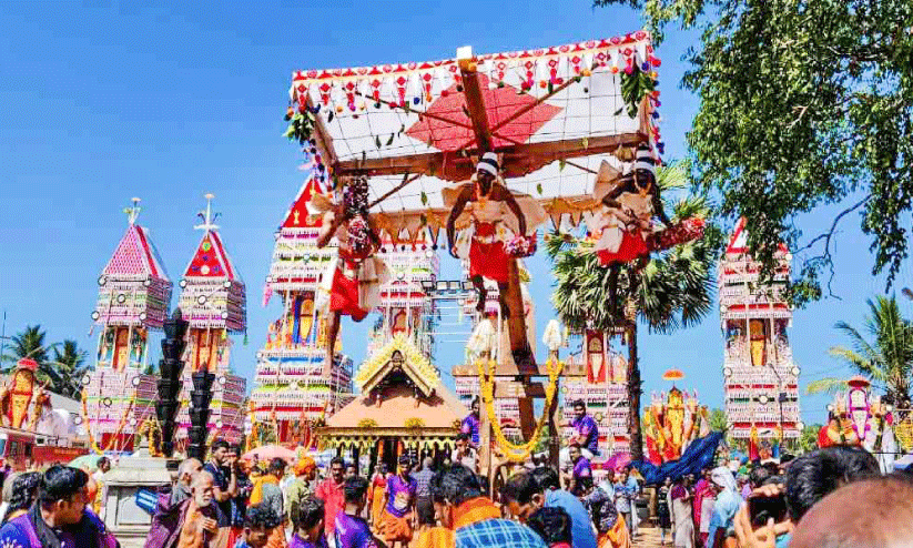 ഭക്തിസാന്ദ്രമായി ഏഴംകുളം തൂക്കവഴിപാട്