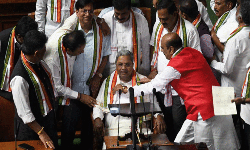 കർണാടക മോഡൽ വികസനം നിരത്തി സിദ്ധരാമയ്യയുടെ ബജറ്റ്