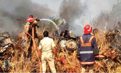 പൊ​ലീ​സ് ക​സ്റ്റ​ഡി​യി​ലു​ള്ള തൊ​ണ്ടി വാ​ഹ​ന​ങ്ങ​ൾ ക​ത്തി​ന​ശി​ച്ചു