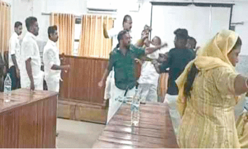 ഈരാറ്റുപേട്ട നഗരസഭ കൗൺസിലിൽ കൈയാങ്കളി, മർദനം