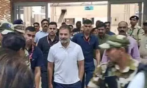 രാഹുൽ ഗാന്ധി കണ്ണൂരിലെത്തി; ഞായറാഴ്ച പുലർച്ചെ വയനാട്ടിലേക്ക്