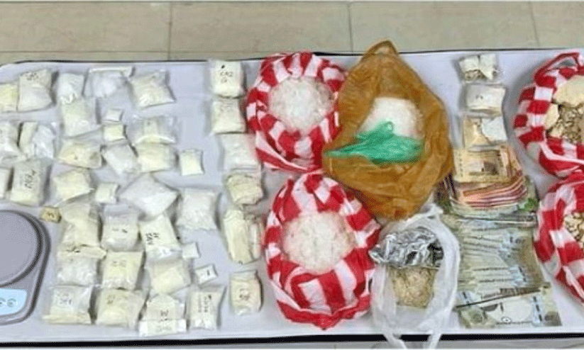 ലക്ഷം ദീനാറിന്റെ മയക്കുമരുന്ന് പിടിച്ചു ലക്ഷം ദീനാറിന്റെ മയക്കുമരുന്ന് പിടിച്ചു