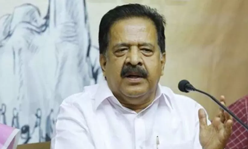 അക്കൗണ്ട് ഫ്രീസിങ്: പാർലമെൻറ് തെരെഞ്ഞെടുപ്പ് ജയിക്കാൻ ബി.ജെ.പി വളഞ്ഞ വഴികൾ സ്വീകരിക്കുന്നുവെന്ന് രമേശ് ചെന്നിത്തല അക്കൗണ്ട് ഫ്രീസിങ്: പാർലമെൻറ് തെരെഞ്ഞെടുപ്പ് ജയിക്കാൻ ബി.ജെ.പി വളഞ്ഞ വഴികൾ സ്വീകരിക്കുന്നുവെന്ന് രമേശ് ചെന്നിത്തല