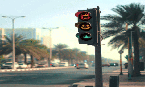 സിഗ്നലില്‍ എൻജിൻ ഓഫ് ചെയ്യൂ: കാമ്പെയിനുമായി അജ്​മാൻ നഗരസഭ