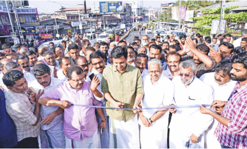 തിരൂർ സിറ്റി ജങ്ഷൻ റെയിൽവേ മേൽപ്പാലം നാടിന് സമർപ്പിച്ചു