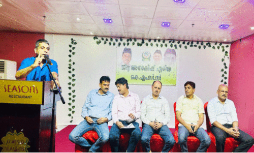 മു​സ്​​ലിം യൂ​ത്ത് ലീ​ഗ് ദേ​ശീ​യ നേ​താ​ക്ക​ൾ​ക്ക് കെ.​എം.​സി.​സി സ്വീ​ക​ര​ണം ന​ൽ​കി