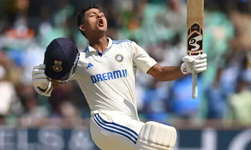 ഒന്നല്ല, രണ്ടല്ല, മൂന്നല്ല...; ജെയ്സ്വാൾ സ്വന്തമാക്കിയത് നിരവധി റെക്കോഡുകൾ ഒന്നല്ല, രണ്ടല്ല, മൂന്നല്ല...; ജെയ്സ്വാൾ സ്വന്തമാക്കിയത് നിരവധി റെക്കോഡുകൾ