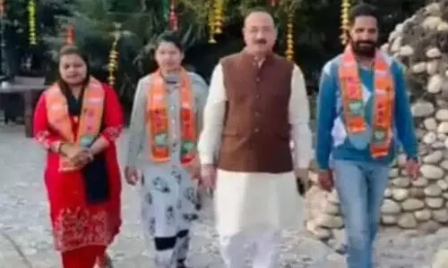 ചണ്ഡിഗഢിൽ വീണ്ടും ബി.ജെ.പിയുടെ അട്ടിമറി; മേയർ രാജിവെച്ചു, മൂന്ന് എ.എ.പി അംഗങ്ങൾ ബി.ജെ.പിയിൽ