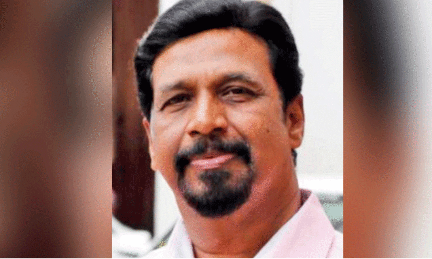 റോ​യ് പു​ത്ത​ൻ​പു​ര​ക്ക​ൽ