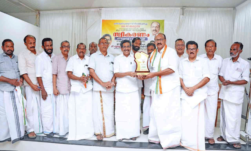 സ​ഹ​ക​ര​ണ​രം​ഗ​ത്തെ പ്ര​ധാ​ന​ വെ​ല്ലു​വി​ളി ഫെ​ഡ​റ​ലി​സ​ത്തി​നെ​തി​രാ​യ നീ​ക്കം -മു​ല്ല​പ്പ​ള്ളി