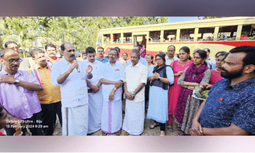 ആനവണ്ടിക്ക്​ നൂറാംയാത്ര; വരവേറ്റ്​ മലയോരം