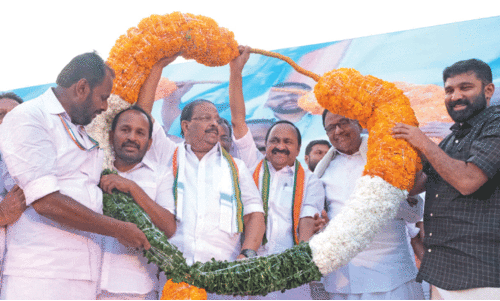 ആവേശം ജ്വലിച്ച് കോൺഗ്രസ് സമരാഗ്നി