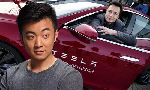 ഇന്ത്യയിൽ ടെസ്‍ല ഫാക്ടറി തുടങ്ങാൻ ഇലോൺ മസ്കിന് ഐഡിയ പറഞ്ഞുകൊടുത്ത് നത്തിങ് സി.ഇ.ഒ